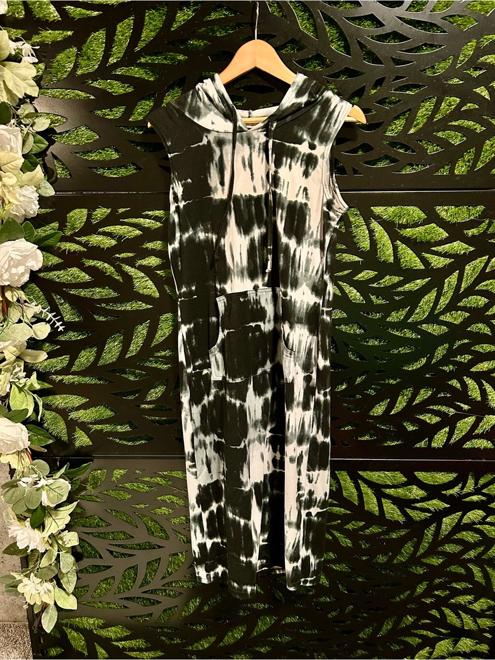 Bobbie Brooks Black and White Tie-Dye Hooded Swim Coverup Dress, Size S